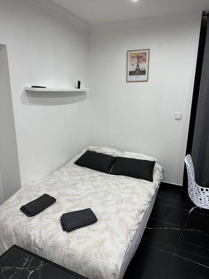 Appartement entier, One-Bedroom Apartment in Aiguebelle (Savoie), Région de Saint-Jean-de-Maurienne