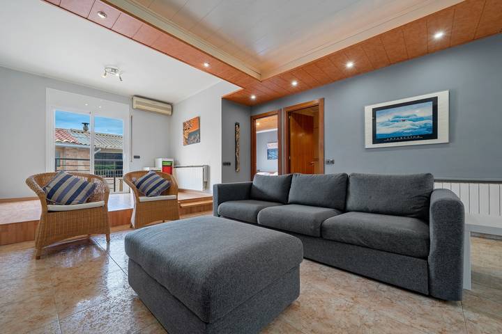 Casa de vacaciones "Ca La Francina" con vistas a la montaña, terraza y Wi-Fi in Torre del Español, Tierras del Ebro