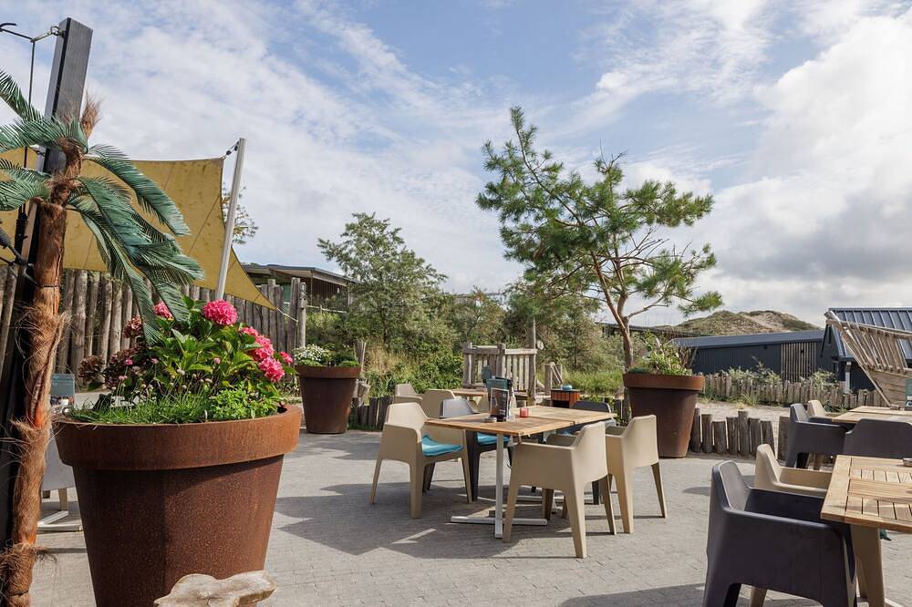 Moderner Rückzugsort an den Dünen in Overveen, Nationaal Park Zuid-Kennemerland