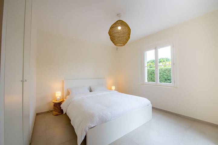 Ferienhaus für 8 Personen, mit Garten und Whirlpool sowie Terrasse und Sauna in Saint-Tropez - 2