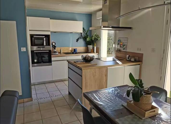 Gîte pour 3 personnes, avec Terrasse à Arpajon-sur-Cère - 2