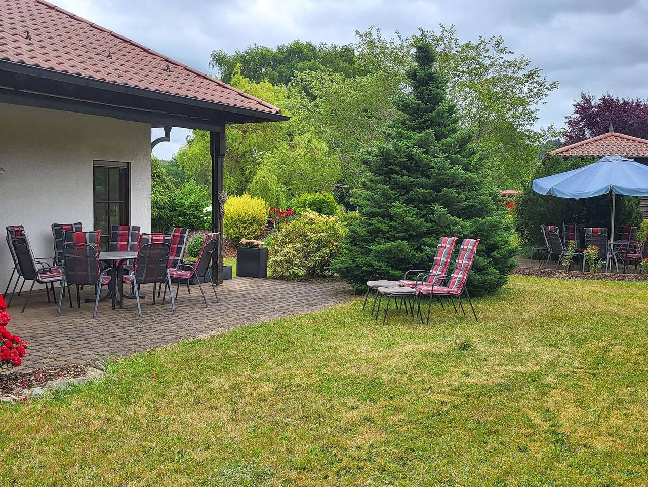 Ferienhaus Am Sonnenhang - Ferienhaus, Dusche und Bad, Wc, behindertengerecht in Zerf, Landkreis Trier-Saarburg