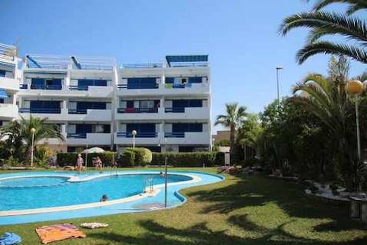 Gîte pour 4 personnes, avec jardin ainsi que bassin pour enfant et balcon à Orihuela - 2