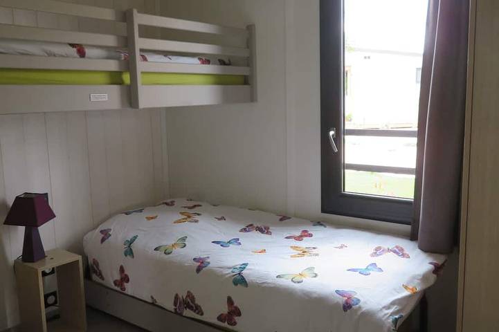 Gîte pour 4 personnes, avec jardin ainsi que piscine et terrasse à Pomérols - 2