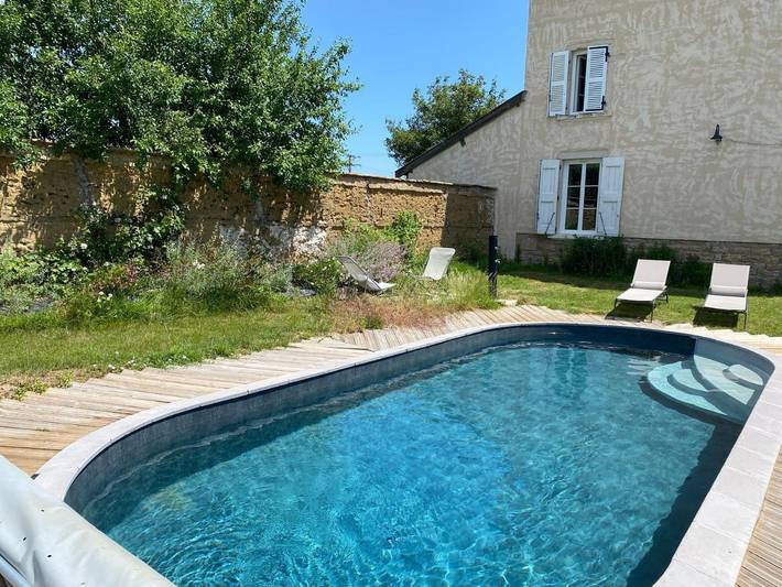 Maison d’hôte pour 2 personnes, avec jardin ainsi que vue et piscine, animaux acceptés dans l' Ain - 4