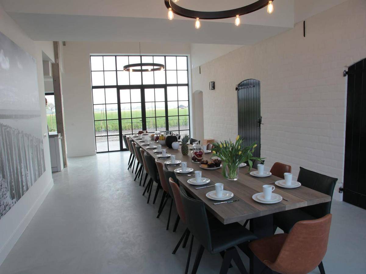 Ten-Bedroom Holiday Home in Zuidzande, Seeländisch Flandern