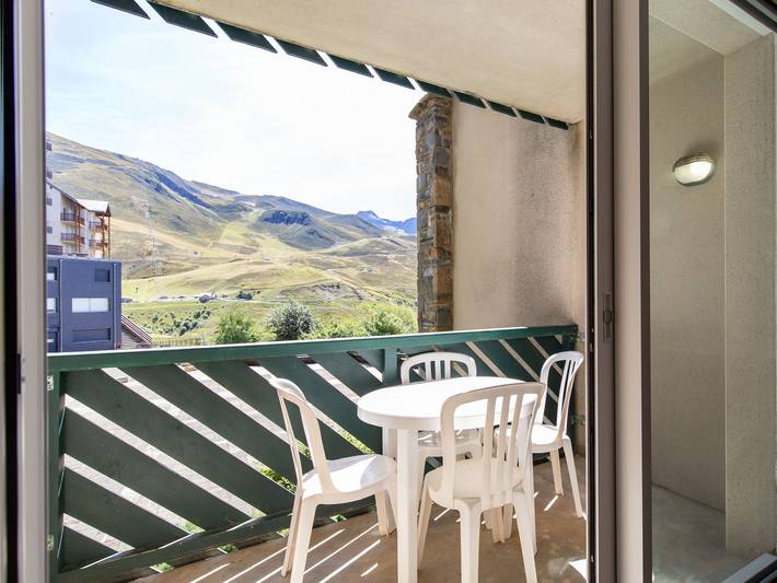 Gîte pour 4 personnes, avec Balcon ainsi que Piscine et Sauna à Germ