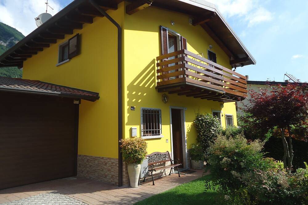 Ferienhaus bis 4 Personen, nur 200 m vom See entfernt, ruhige Lage in Idro, Gardasee-Berge