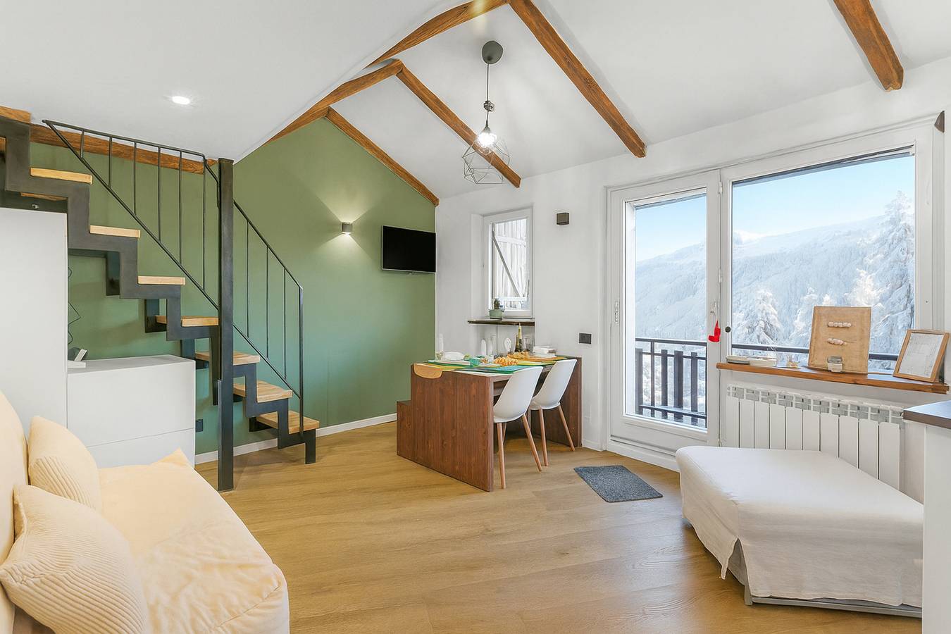 Ganze Wohnung, La Chicchetta Balcony & Mountain Views in Sauze d'Oulx, Via Lattea