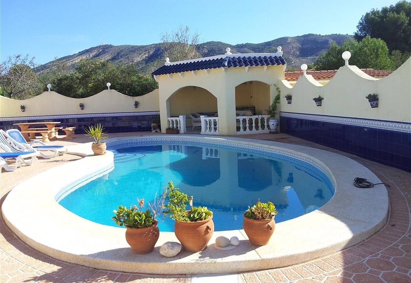 Villa for 8 personer med hage in Benidorm, Costa Blanca