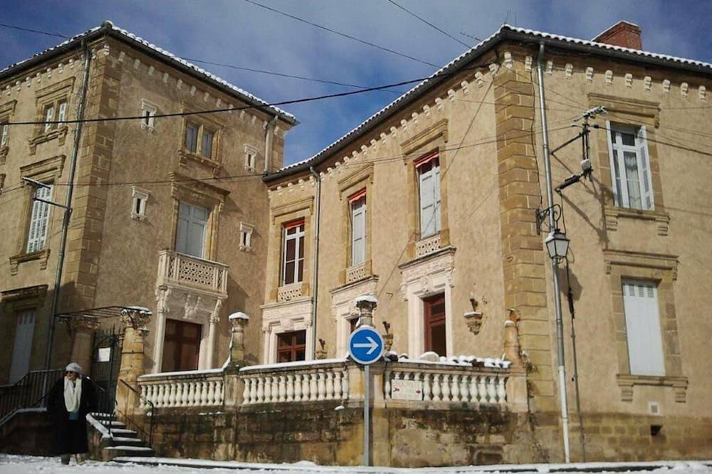 Parfait pour les escapades de groupe détendues in Castelnau-Magnoac, Hautes-Pyrénées