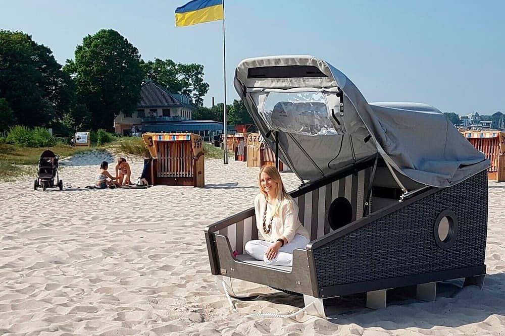 Ganze Wohnung, Schlafstrandkorb für 2 Gäste mit 3m² in Eckernförde in Eckernförde Hauptstrand, Rendsburg-Eckernförde