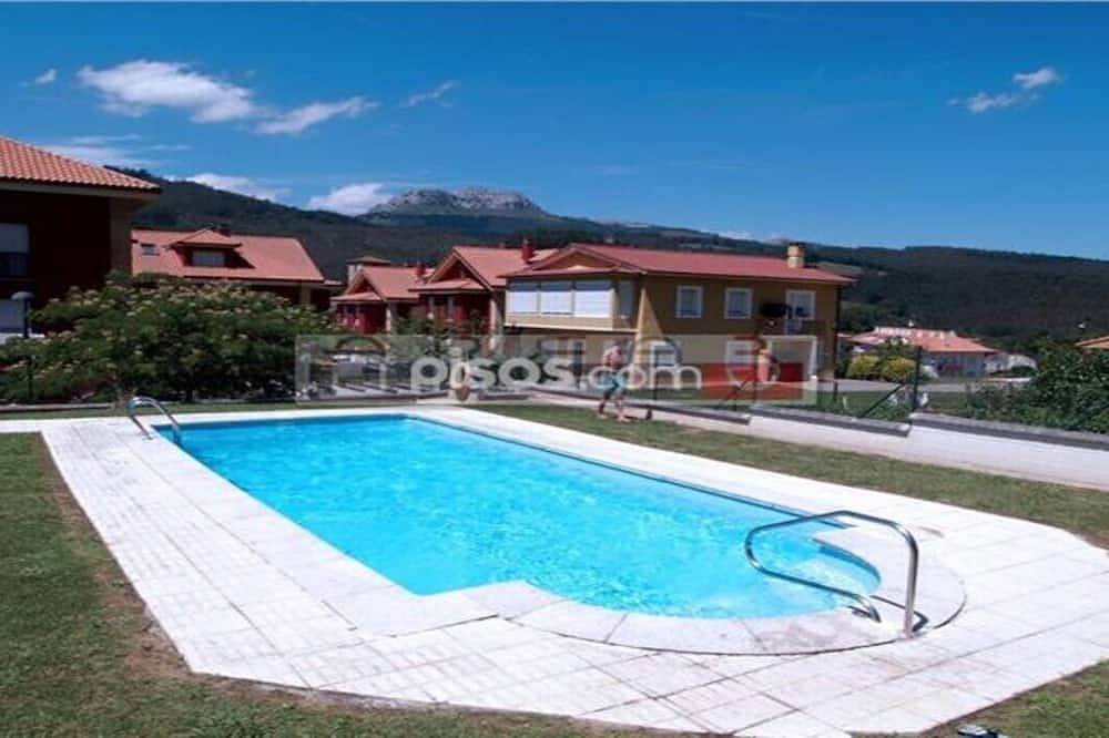 Apartamento entero, Apartamento con Jacuzzi y Wifi in Ramales de la Victoria, Costa de Cantabria