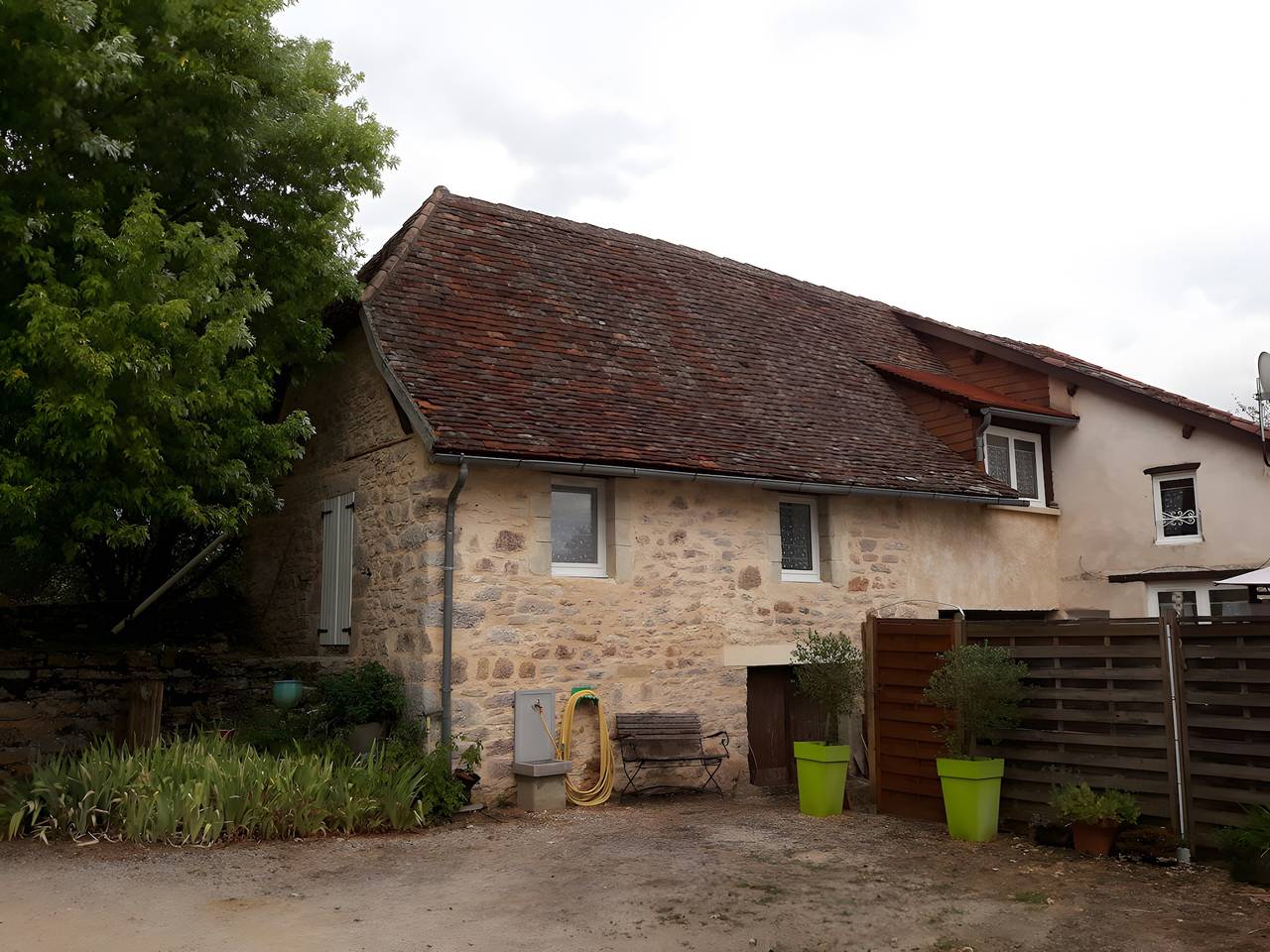 Gîte pour 6 Personnes dans Loubressac, Lot