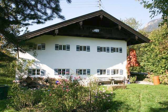 Ferienhaus für 8 Personen, mit Terrasse und Garten sowie Ausblick in Nußdorf am Inn