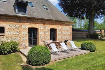 Location de vacances pour 6 personnes, avec terrasse et jardin, animaux acceptés à Cottévrard