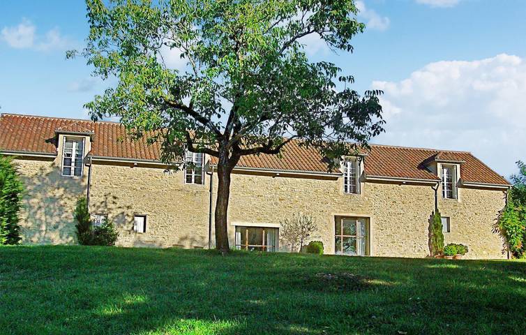 Location de vacances pour 10 personnes, avec terrasse à Florimont-Gaumier