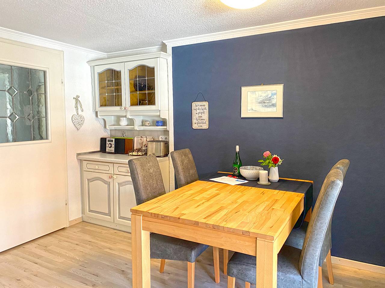 Ganze Ferienwohnung, Haus Malerheim - Ferienwohnung 80qm, 2 Schlafzimmer, große Terrasse in Übersee, Chiemsee