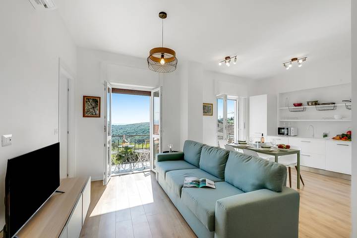 Ferienwohnung für 7 Personen, mit Seeblick und Balkon, kinderfreundlich - 1