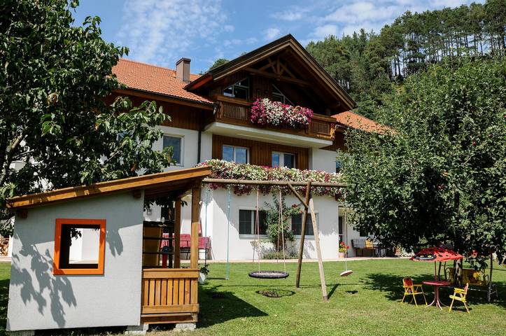 Ferienwohnung für 4 Personen, mit Garten und Ausblick in Arzl im Pitztal - 2