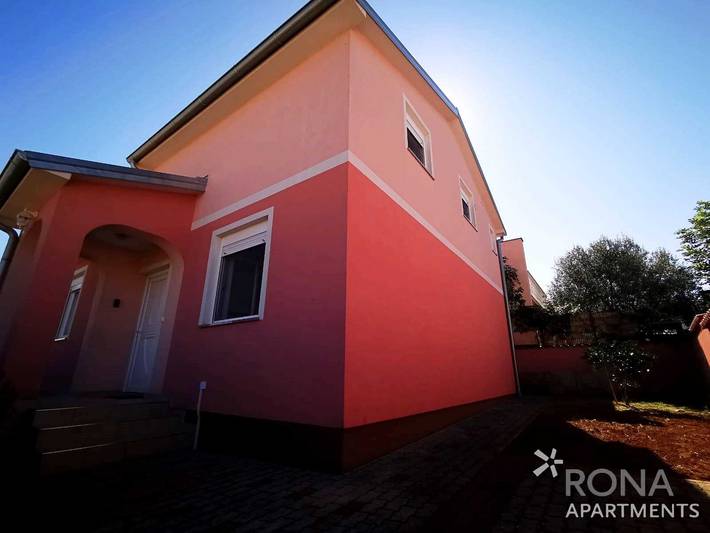 Villa pour 6 personnes, avec balcon/terrasse à Barbariga