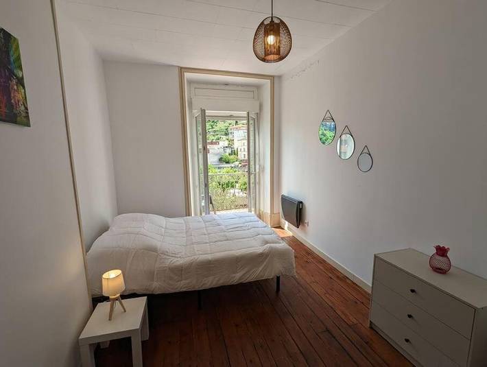 Gîte pour 4 personnes, avec vue et balcon dans Thermes De Vals Les Bains - 2