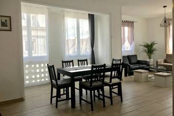 Gîte pour 6 personnes, avec piscine et balcon à Elbeuf