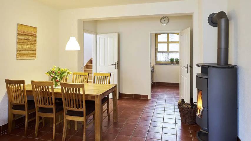 Ferienhaus für 6 Personen, mit Sauna und Balkon sowie Garten und Pool in Region Oder - Spree - 2