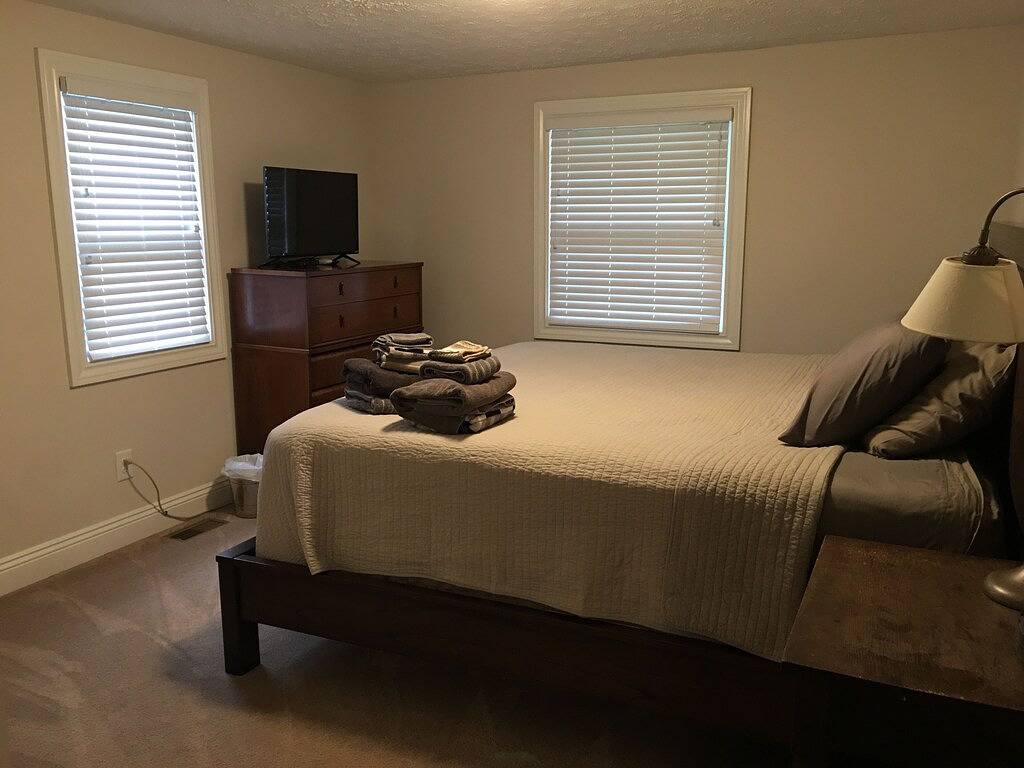 Super Upscale Haus! in Mentor, Lake County (OH)