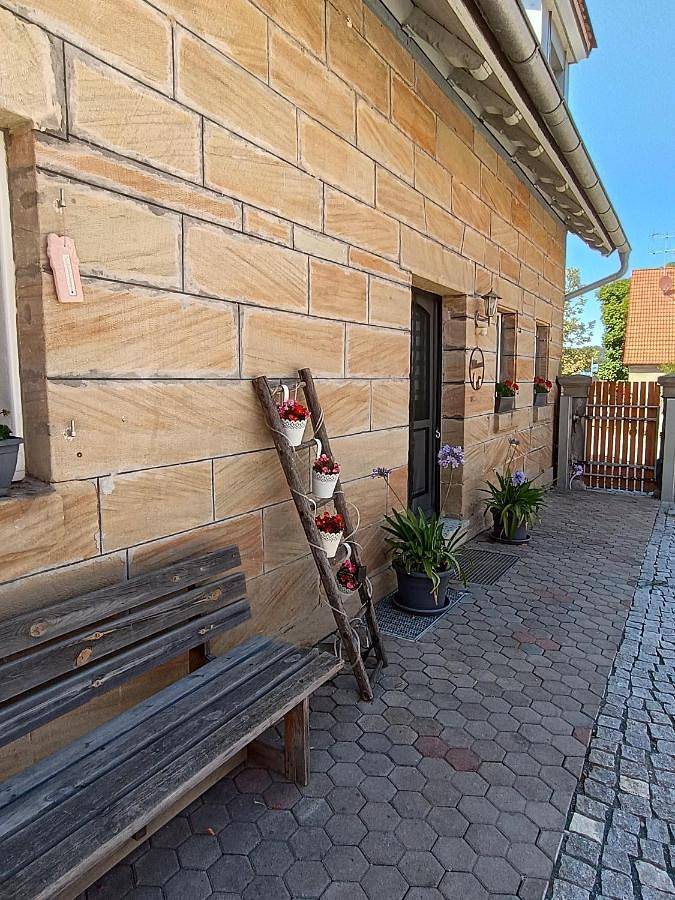 Ferienhaus Mitteldachstetten, ruhige Lage, kostenlos parken, Wlan free in Oberdachstetten, Romantische Straße