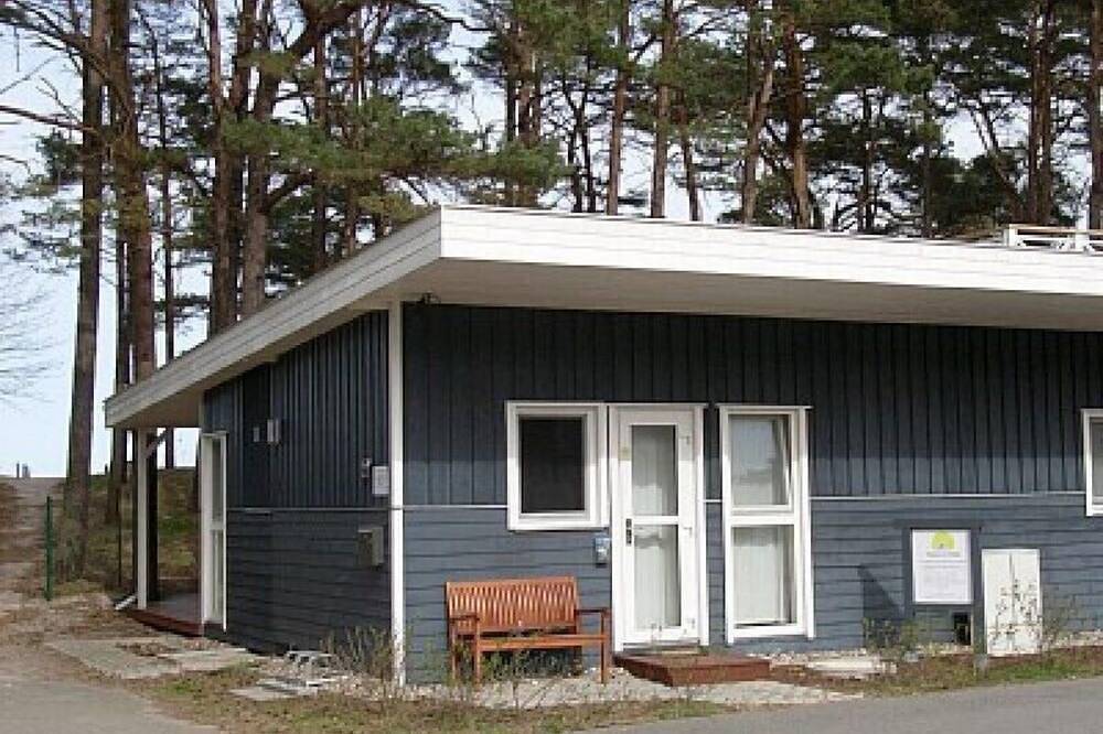 Strandhaus in Traumlage, 30 m bis zum Strand in Baabe, Rügen