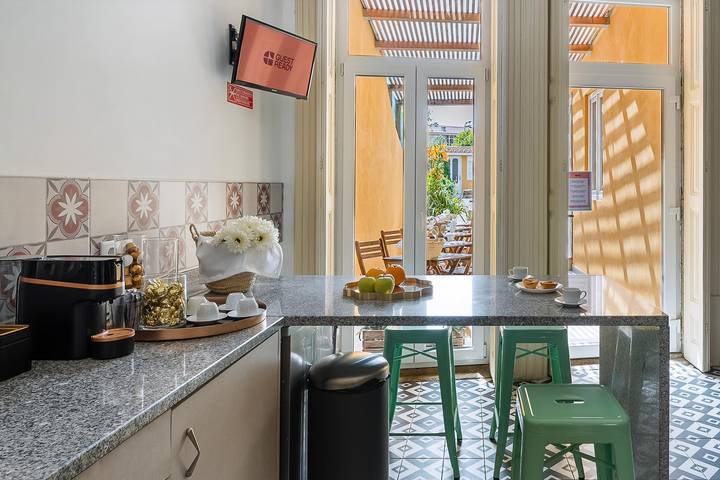 Ganze Wohnung, Ferienwohnung für 2 Personen mit Terrasse in Porto, Porto Distrikt