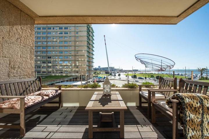 Casa de férias para 5 pessoas, com varanda e jacuzzi e ainda piscina em Matosinhos