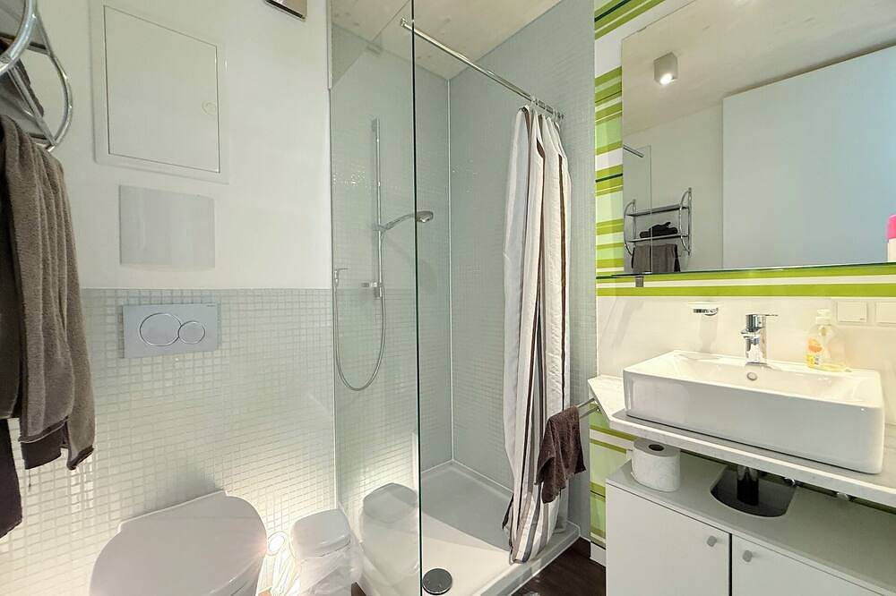 Ganze Wohnung, See und Mehr Apartment 1 – Modernes Apartment mit überdachter Terrasse am See in Stetten, Region Bodensee-Oberschwaben