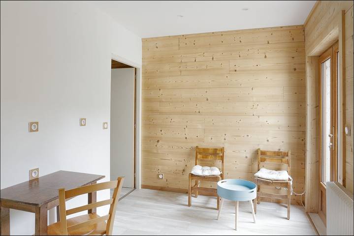 Location de vacances pour 6 personnes, avec jardin à Les Déserts