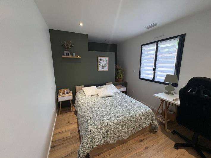 Gîte pour 2 personnes, avec terrasse et jardin dans Montceaux