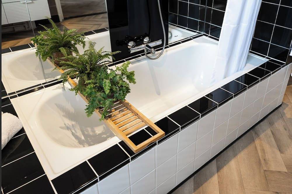 Gezellig appartement van 35m² met bad, snelle Wifi en charmante visgraatvloeren. Perfect voor een ontspannen verblijf of zakenreis in het hart van Tilburg. in Tilburg, Noord-Brabant