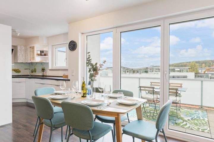 Ferienwohnung für 8 Personen, mit Balkon und Terrasse sowie Ausblick in Leinfelden-Echterdingen - 2