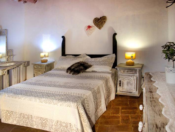 Casa de huéspedes para 10 personas, con Balcón además de Terraza y Vistas en Serra de Daró - 2