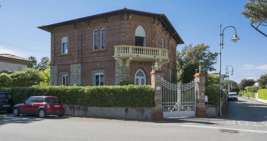 Ferienhaus für 10 Personen, mit Garten in Marina di Pietrasanta - 2