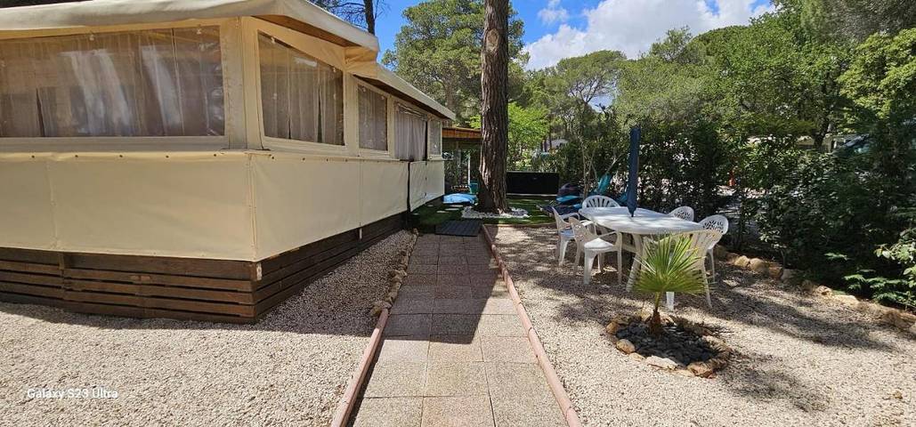 Camping pour 6 personnes, avec terrasse et piscine ainsi que jacuzzi et jardin à Puget-sur-Argens - 3