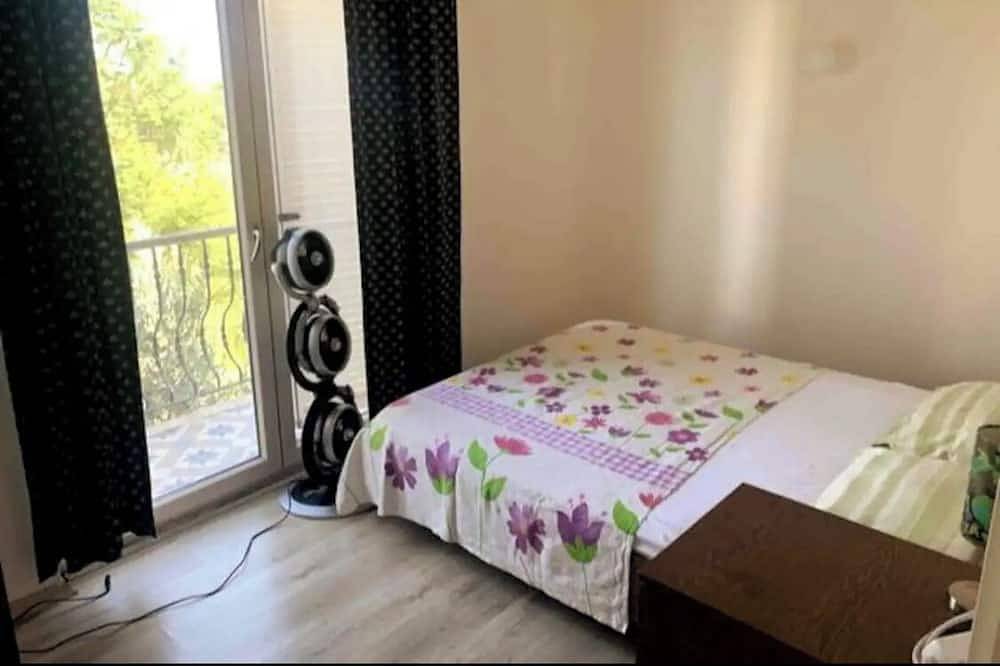 Alacati Carsiya 1km 3+1 duplex in Alacati, Provinz Izmir