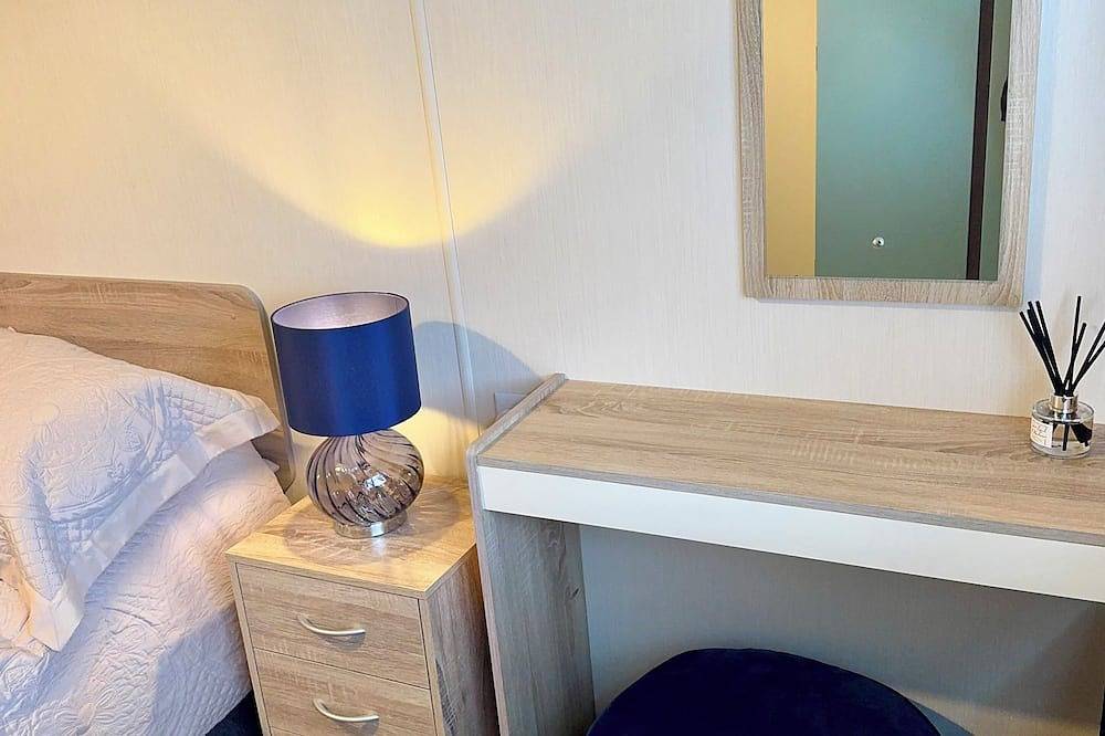 Cosy little home by the sea. in Mersea Island, Colchester