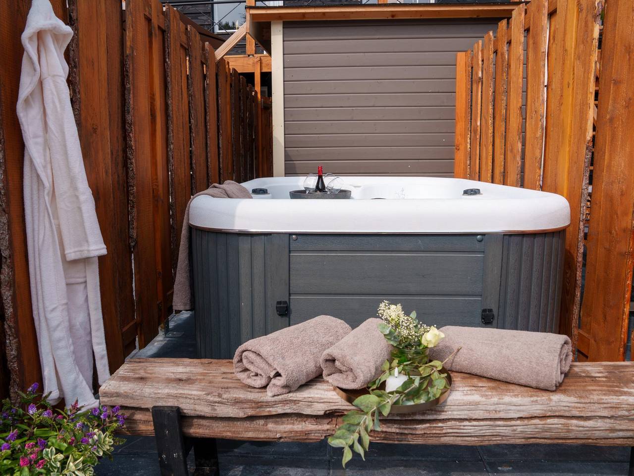 Ganze Wohnung, Luxuriöser Aufenthalt mit Sauna und Whirlpool in Veluwe