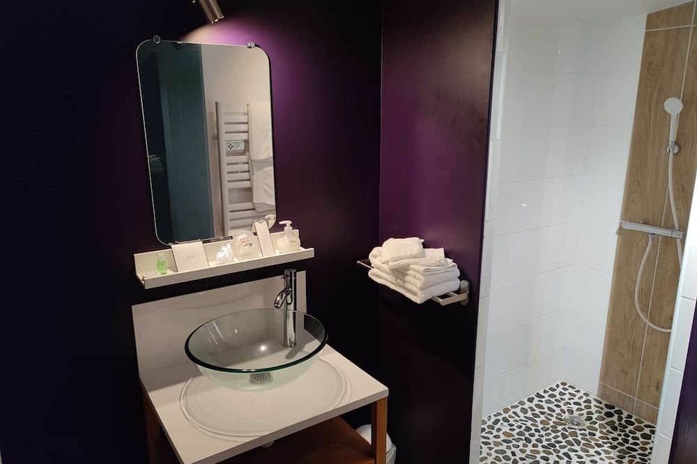 Love Story Chalet: Country wellness with Jacuzzi and sauna in Criquebeuf-sur-Seine, Les Andelys und Umgebung
