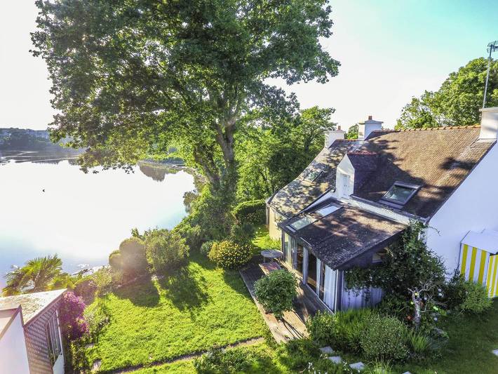 Gîte pour 4 personnes, avec Terrasse et Jardin à Auray