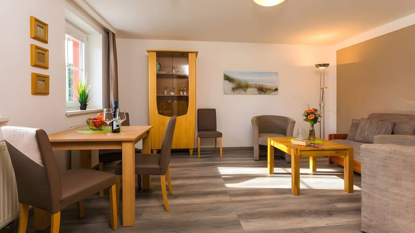 Ferienwohnung für 4 Personen, mit Garten und Seeblick in Lütow - 3