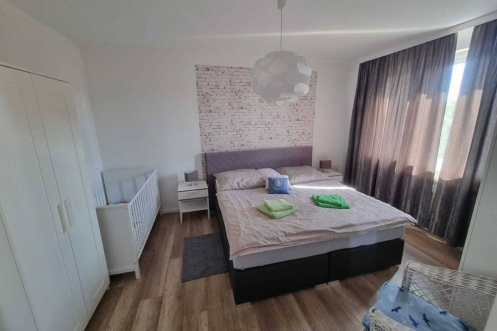 Ganze Wohnung, Wunderschöne familienfreundliche Wohnung am See in Zwenkau, Zwenkauer See