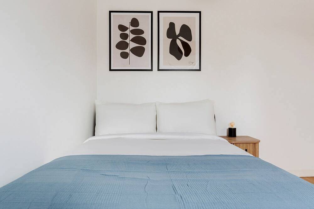 Entire apartment, Blueground | Levallois-Perret, view, nr République in Levallois-Perret, Hauts-de-Seine