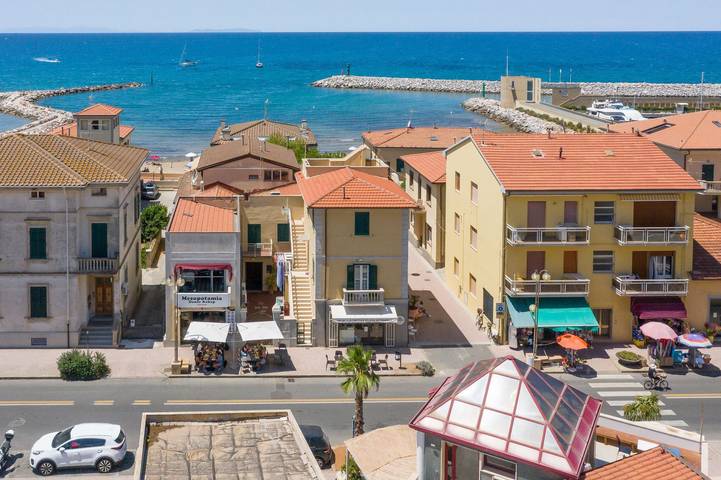 Appartamento intero, 4 posti letto - Bientinesi - 🏙️ Centro San Vincenzo: moderno a 20mt dal mare in Spiaggia di Rimigliano (San Vincenzo), San Vincenzo